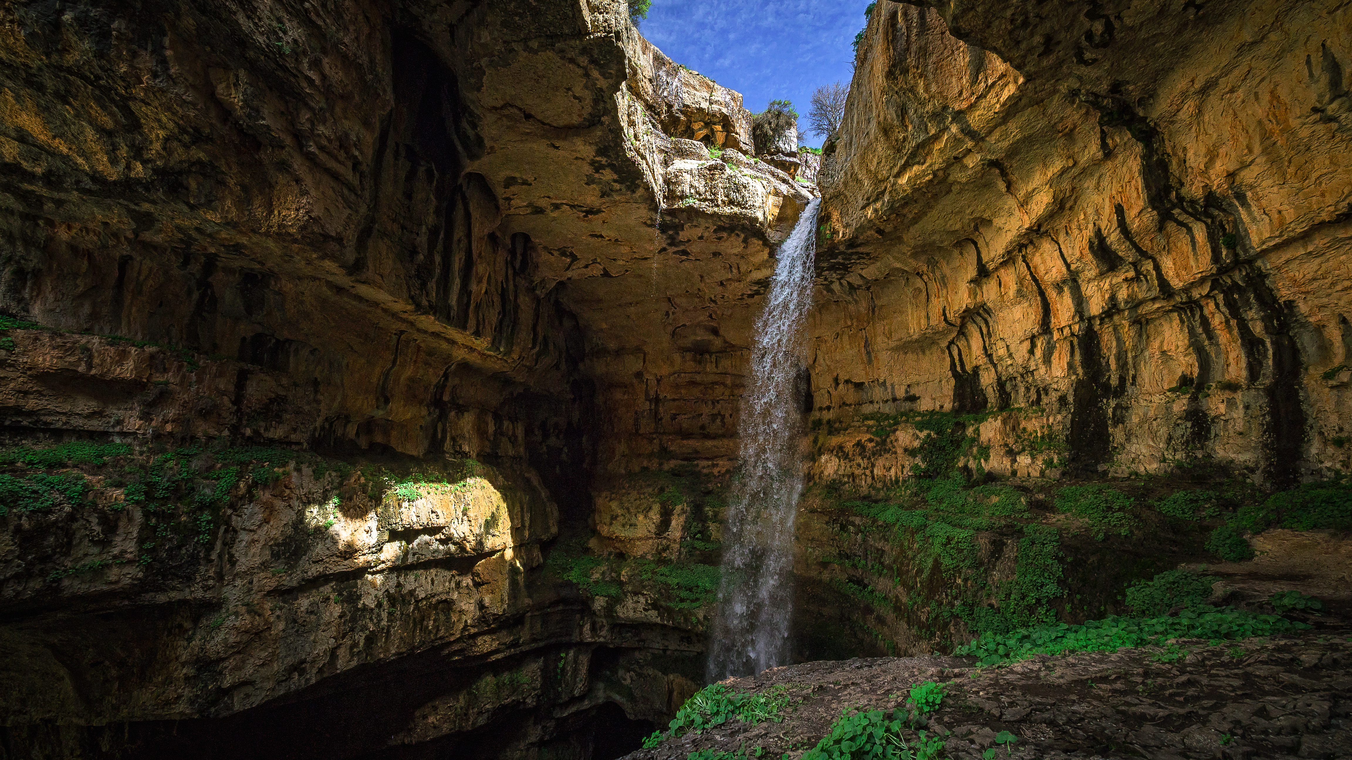 Waterfall and cave of Balou’ Balaa (Baatara gorge)